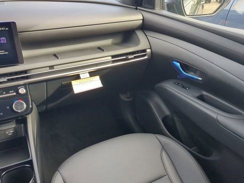 New 2025 Hyundai Santa Cruz SEL image 17