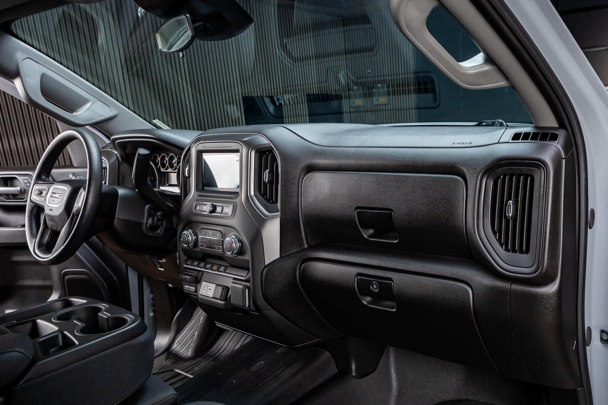 Used 2025 GMC Sierra 1500 Pro w/ Graphite Edition AWD/4WD image 17