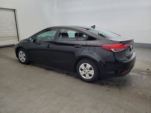 Used 2017 Kia Forte LX image 3