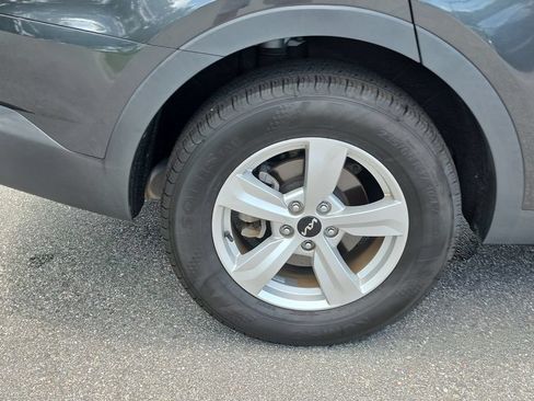 Used 2022 Kia Sorento LX FWD image 5