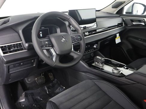 New 2026 Mitsubishi Outlander SE AWD/4WD image 31