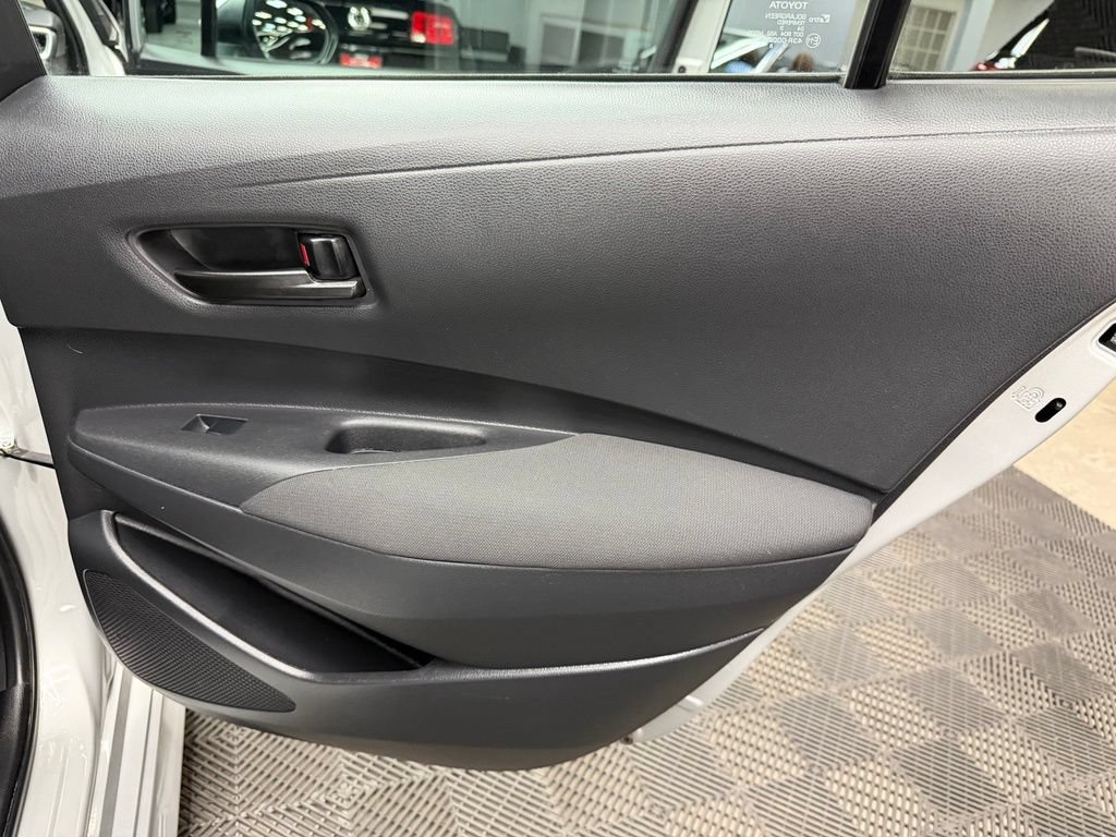Used 2024 Toyota Corolla LE FWD image 46