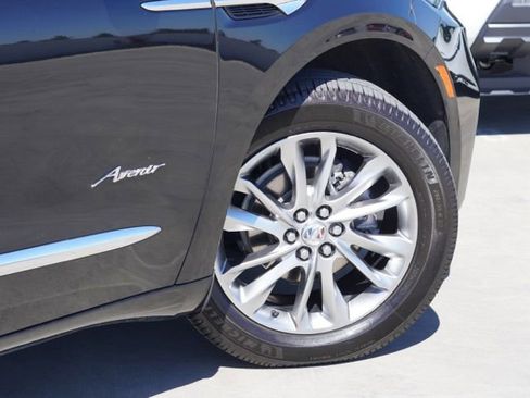 Used 2023 Buick Enclave Avenir w/ Avenir Technology Package image 8