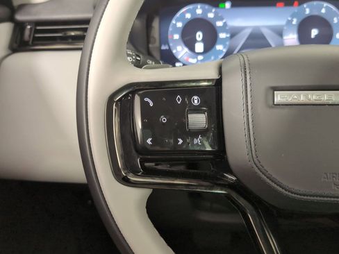 Used 2025 Land Rover Range Rover Velar S image 15