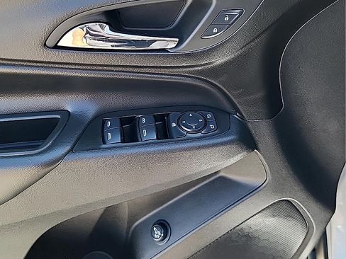 Used 2024 Chevrolet Equinox LT AWD/4WD image 14