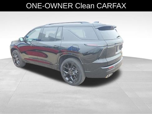 Used 2025 Chevrolet Traverse RS w/ LPO, Floor Liner Package AWD/4WD image 8