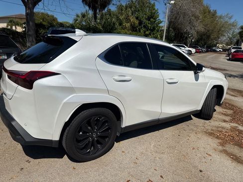 Used 2023 Lexus UX 250h FWD w/ Accessory Package (Z2) image 7