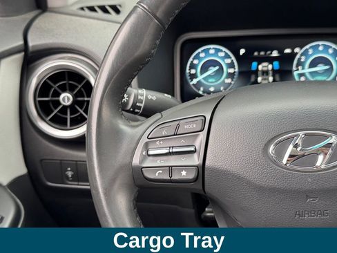 Used 2023 Hyundai Kona Limited image 11