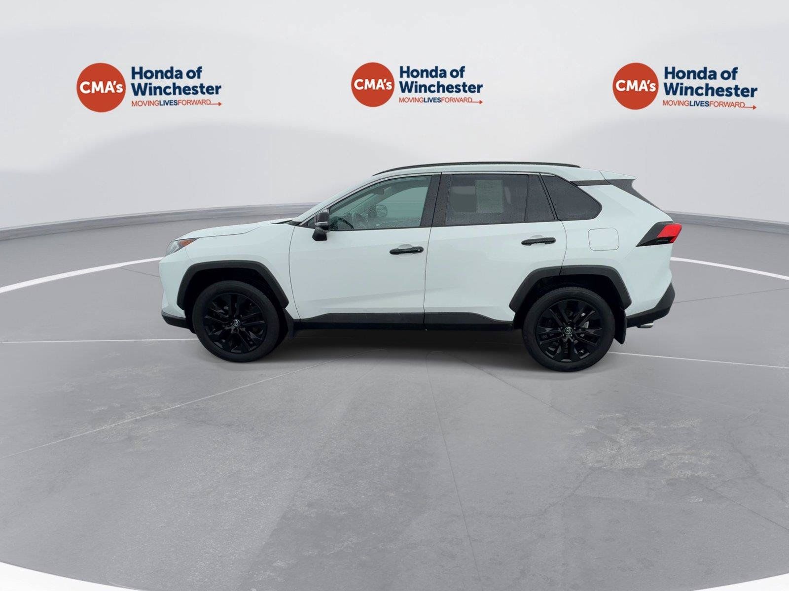 Used 2020 Toyota RAV4 XLE Premium AWD/4WD image 5