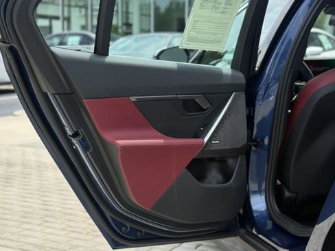 Certified 2025 BMW 530i RWD image 14