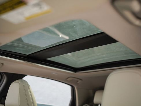 Used 2023 Nissan Ariya FWD image 36