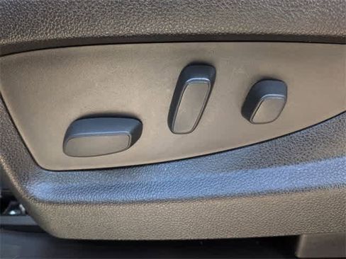 Used 2015 GMC Sierra 1500 SLE w/ SLE Value Package image 18