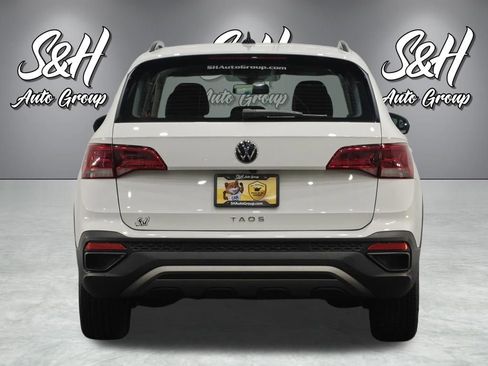 Used 2022 Volkswagen Taos S w/ IQ Drive S Package image 17