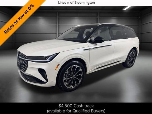 New 2026 Lincoln Nautilus Reserve image 1