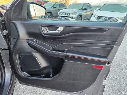 Used 2021 Ford Escape SEL w/ SEL Stealth AWD Package image 34