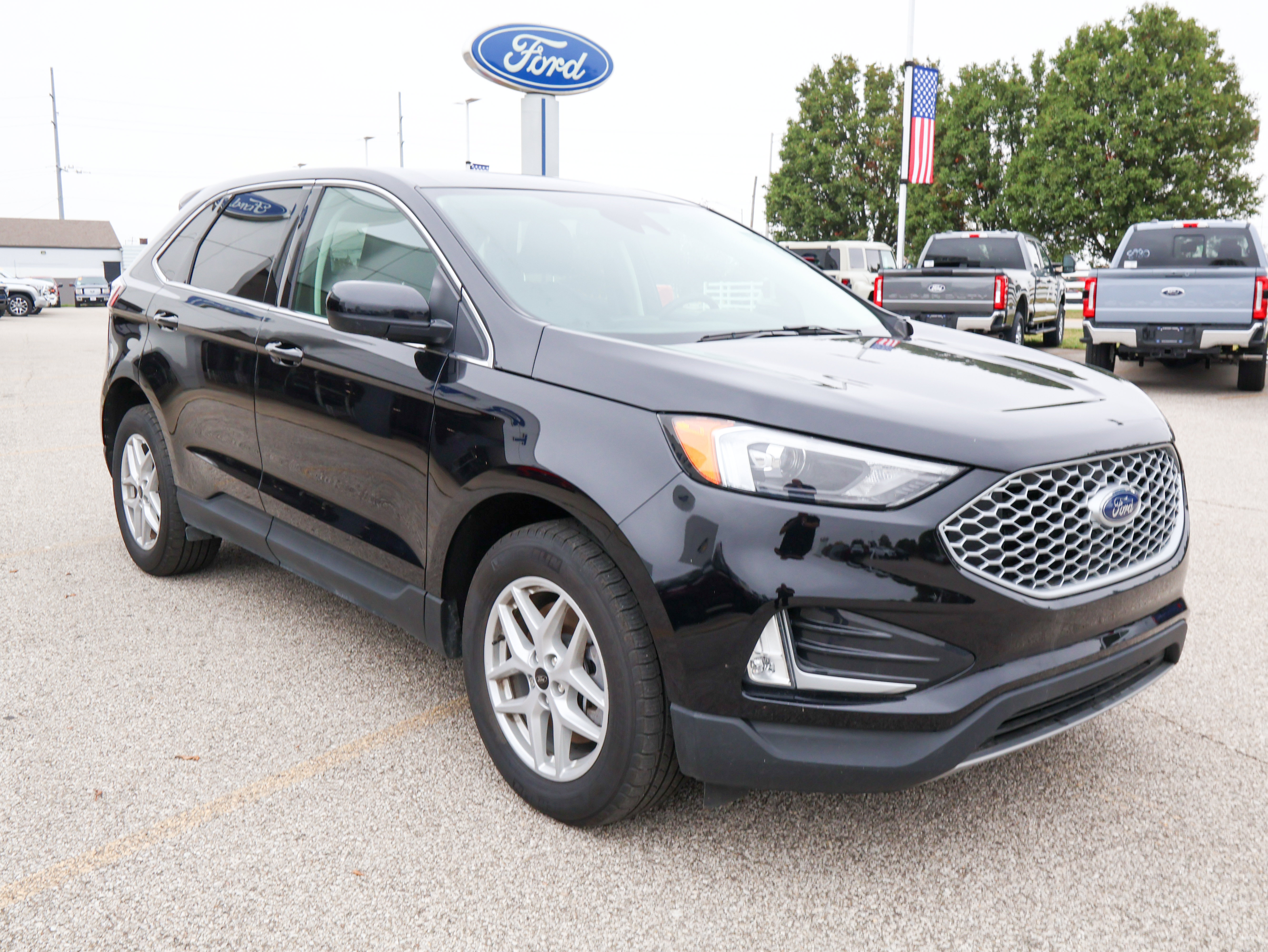 Used 2024 Ford Edge SEL w/ Convenience Package AWD/4WD image 7