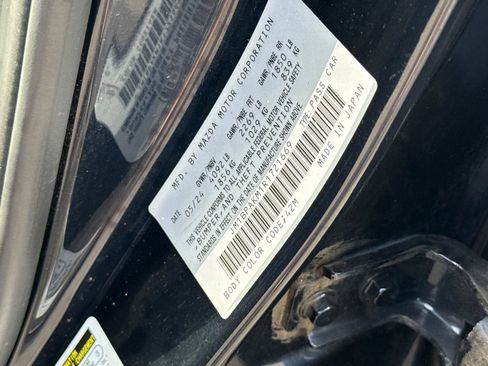 Certified 2024 MAZDA MAZDA3 s FWD image 29