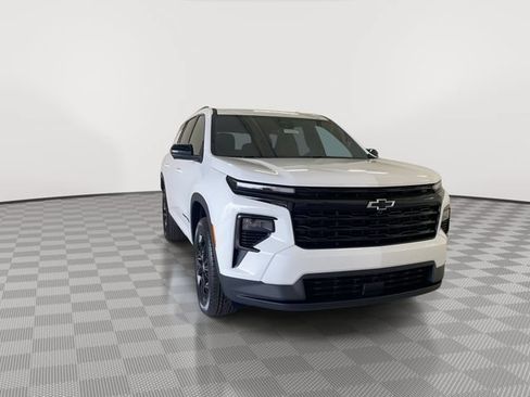 New 2026 Chevrolet Traverse LT w/ Midnight/Sport Edition AWD/4WD image 4