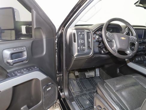 Used 2016 Chevrolet Silverado 2500 LTZ w/ Duramax Plus Package image 44