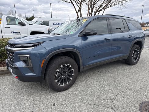 Certified 2026 Chevrolet Traverse Z71 w/ Enhanced Driving Package image 6