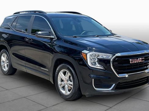 Used 2022 GMC Terrain SLE w/ Driver Convenience Package FWD image 3