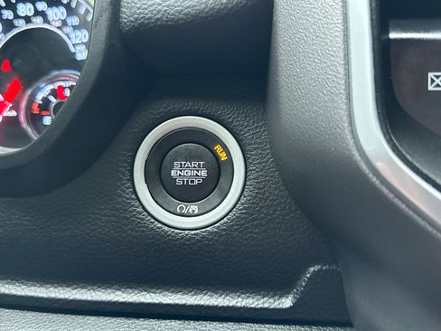 Used 2023 RAM 1500 Big Horn AWD/4WD image 19