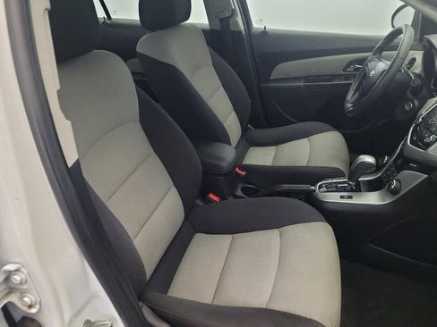 Used 2014 Chevrolet Cruze LS FWD image 21