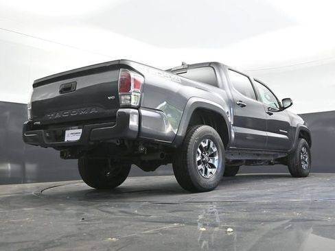 Used 2023 Toyota Tacoma TRD Off-Road w/ Technology Package AWD/4WD image 32