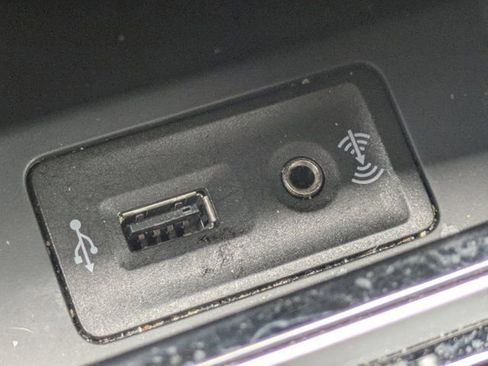 Used 2018 Volkswagen Jetta Sport FWD image 22