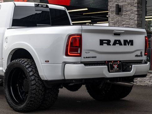 Used 2026 RAM 3500 Limited image 14