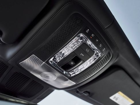 Used 2026 Mercedes-Benz Maybach GLS 600 4MATIC image 88