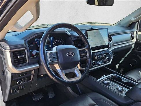 Used 2024 Ford Expedition XLT AWD/4WD image 10