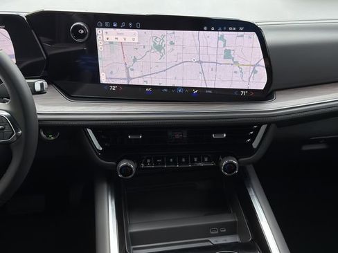 New 2026 Chevrolet Suburban LS image 12