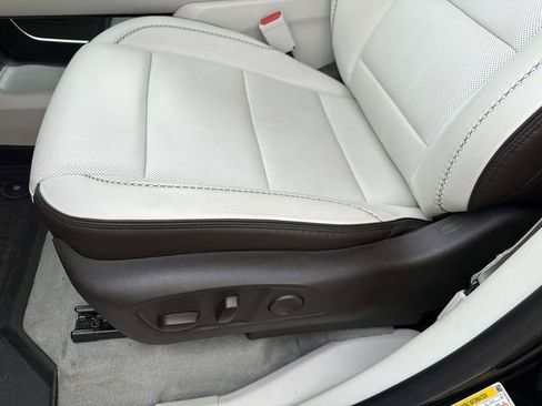 Used 2024 GMC Acadia Denali w/ Super Cruise Package FWD image 22
