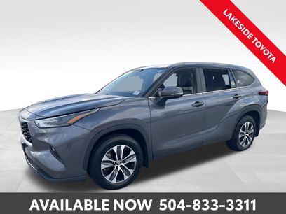 Used 2023 Toyota Highlander XLE