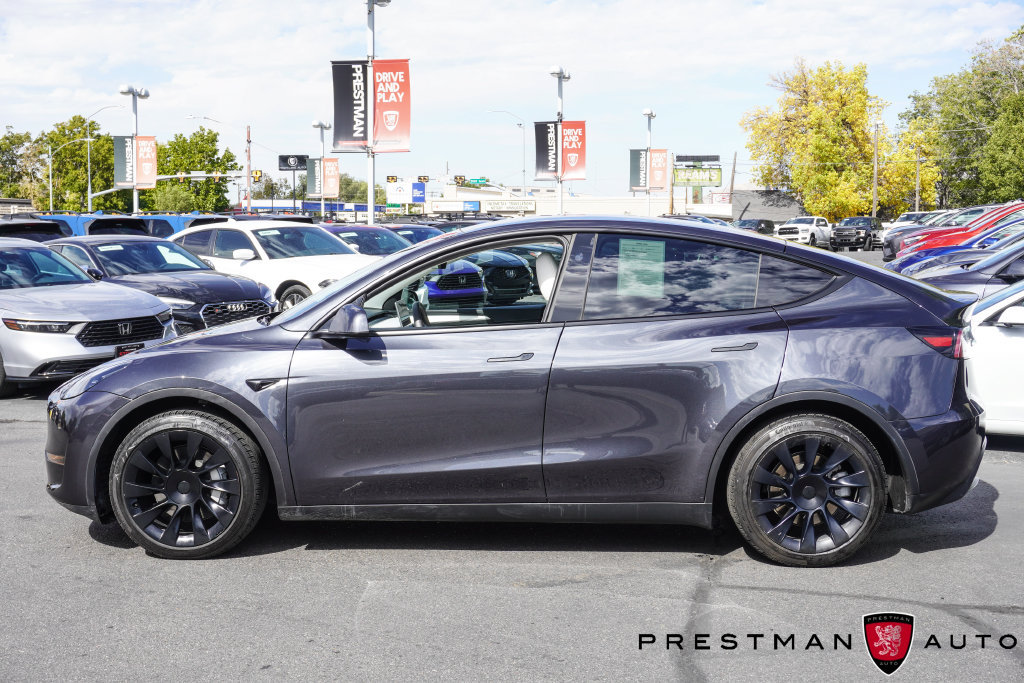 Used 2024 Tesla Model Y Long Range AWD/4WD image 13