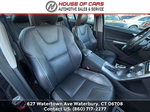 Used 2017 Volvo S60 T5 Dynamic w/ Vision Package image 33