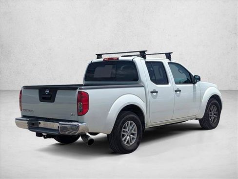 Used 2017 Nissan Frontier SV RWD image 5