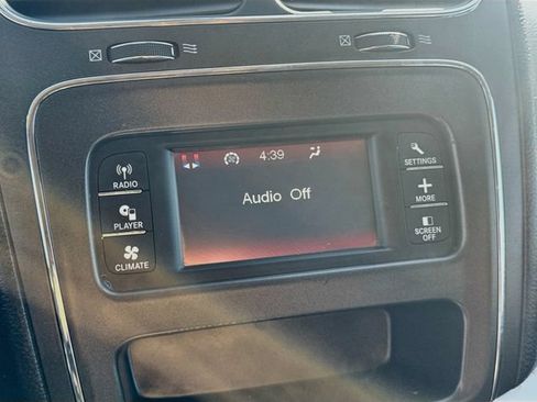 Used 2018 Dodge Journey SE FWD image 13