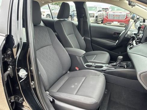 Used 2024 Toyota Corolla LE FWD image 28