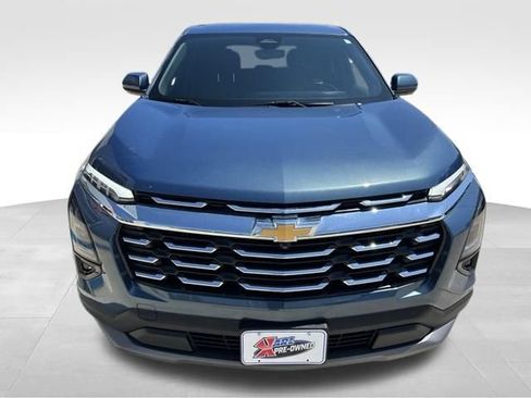 Used 2025 Chevrolet Equinox LT w/ Safety and Technology Package AWD/4WD image 12