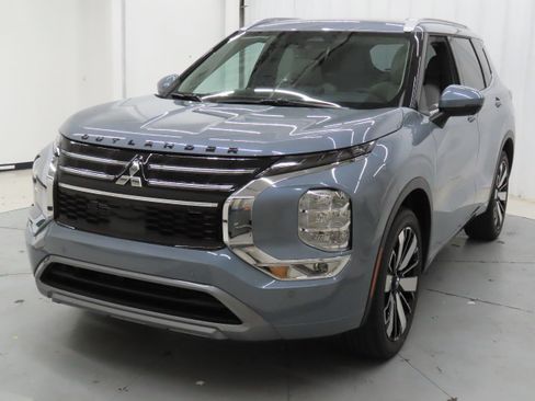 New 2026 Mitsubishi Outlander SEL FWD image 8