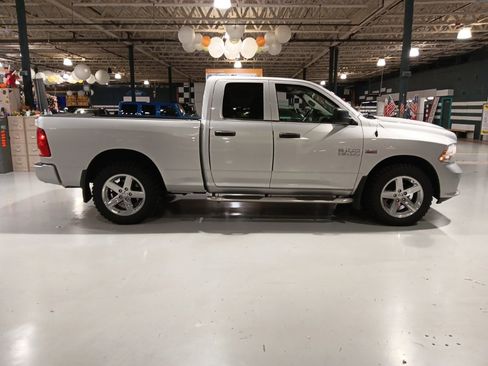 Used 2017 RAM 1500 Express w/ Express Value Package image 5