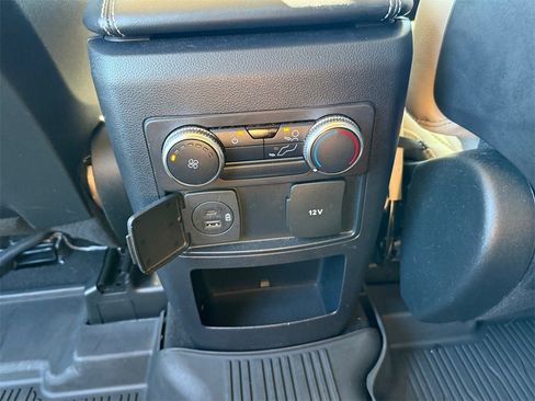 Used 2020 Ford Explorer XLT w/ Equipment Group 202A image 27