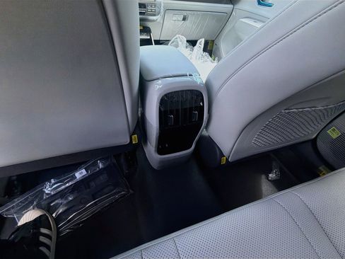 New 2026 Hyundai Kona Limited FWD image 17
