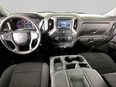 Used 2023 Chevrolet Silverado 2500 Custom w/ Custom Convenience Package AWD/4WD image 8