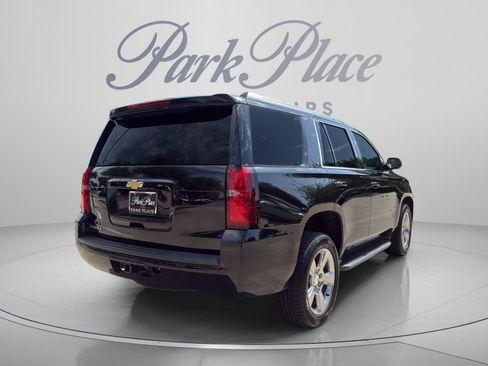 Used 2018 Chevrolet Tahoe LT w/ Luxury Package RWD image 5
