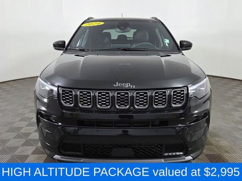 Used 2024 Jeep Compass Limited w/ High Altitude Package AWD/4WD image 2