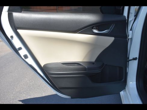 Used 2020 Honda Civic LX image 21