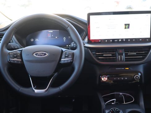 Used 2023 Ford Escape Active w/ Tech Pack #2 image 13